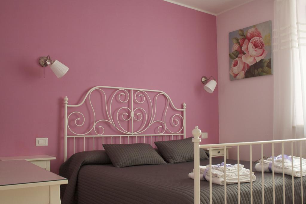 אסיסי B&B Lavanda E Rosmarino חדר תמונה